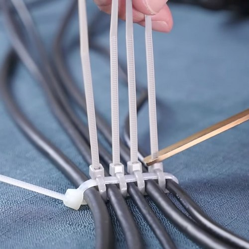 Кабельные стяжки