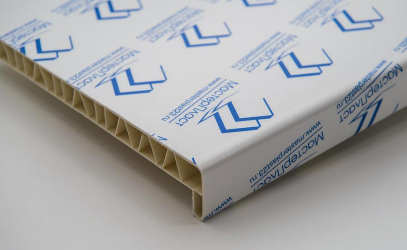 Подоконник ПВХ белый Комфорт МастерПласт 700*6000 мм