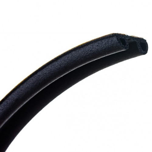 Уплотнитель самоклеящийся черный Sila Pro D50 12х10мм, 50м