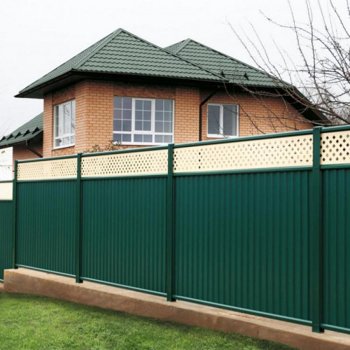 Столб для забора 2500х62х55х1,4мм зеленый с заглушкой Grand Line