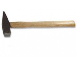 Молоток деревянная ручка 1кг