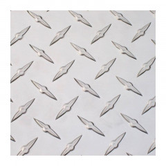 Лист алюминиевый рифленый Бриллиант 1,5х1200х600 мм