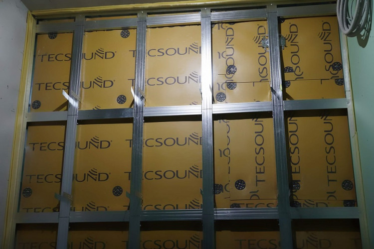 Звукоизоляционная мембрана самоклеящаяся Тексаунд SY 70 (5000*1220*3,7мм) 6,1м2, ТехноСонус