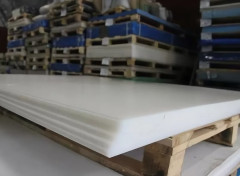 Полиэтилен низкого давления листовой ПНД 10мм 1500х3000мм Натуральный, без УФ, РОСТР