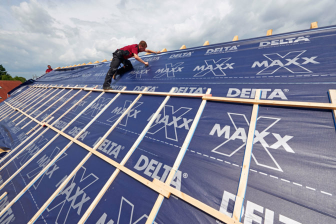 Мембрана диффузионная энергосберегающая высокопрочная DELTA-MAXX X с клейкой лентой 50х1.5м, 210г/м2