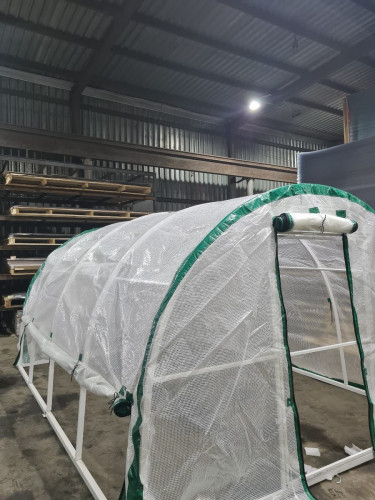 Чехол из армированной пленки на каркас теплицы Комфорт, с боковым открытием 2,1 х 3,0 х 6,0 м