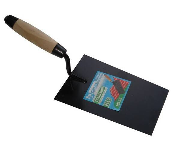 Кельма стальная Трапеция КО60, деревянная ручка T4P 1402000