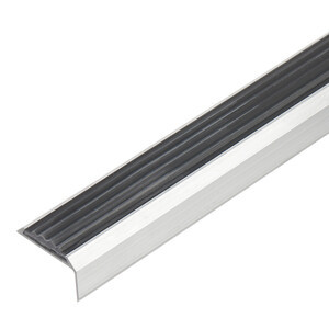 Угол порог противоскользящий алюминиевый 900 мм, 40х14 мм, с резиновой вставкой черный