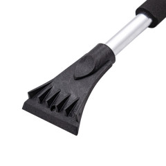 Автомобильная щетка зимняя со скребком, мягкая ручка, 750мм РемоКолор 60-6-053