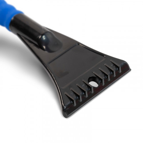 Автомобильная щетка зимняя со скребком, мягкая ручка, 700мм РемоКолор 60-6-057