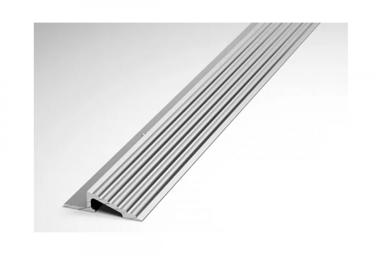Профиль для грязезащитных покрытий 15х33х43 мм, без покрытия 2500 мм