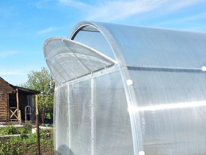 Теплица каркас "Алексеевна-Усиленная" 2,5х8х2,3м (ШхДхВ) оцинкованная 30х30, 30х15 без окраски