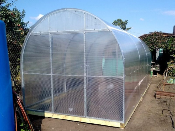 Теплица каркас "Алексеевна-Усиленная" 2,5х8х2,3м (ШхДхВ) оцинкованная 30х30, 30х15 без окраски