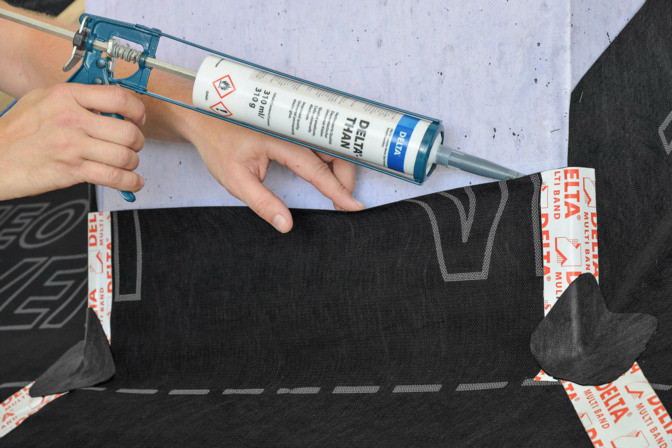 Клей-герметик Delta Than для паро- и гидроизоляционных пленок 310мл