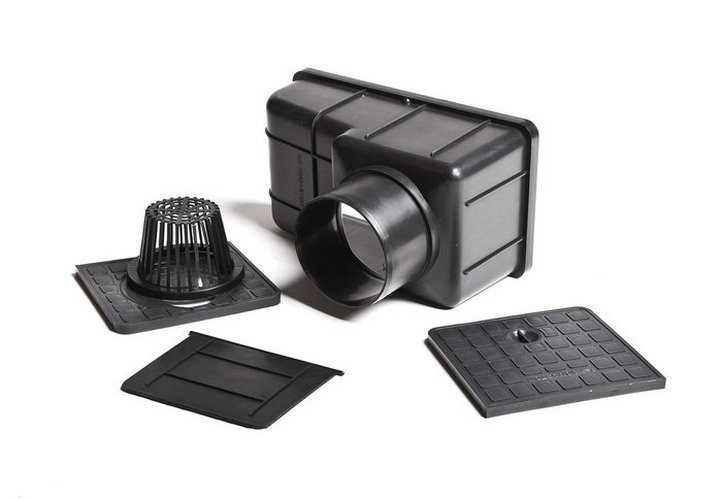 Ливнеприемник кровельный с вертикальным патрубком черный 300*165*200 A15 Aquastok 6167ч